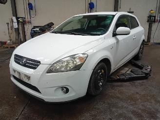Sloopauto Kia Cee d Pro cee'd (EDB3) Hatchback 3-drs 1.4 CVVT 16V (G4FA) [66kW]  (06-2010/=
09-2012) 2010/4