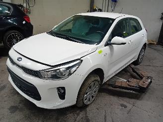 Sloopauto Kia Rio Rio IV (YB) Hatchback 1.0i T-GDi 100 12V (G3LC) [74kW]  (01-2017/09-20=
20) 2018/7
