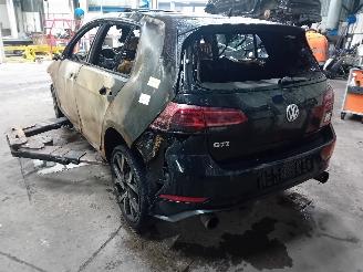 Volkswagen Golf Golf VII (AUA) Hatchback 2.0 GTI 16V Performance Package (CHHA) [169kW=
]  (04-2013/08-2020) picture 4