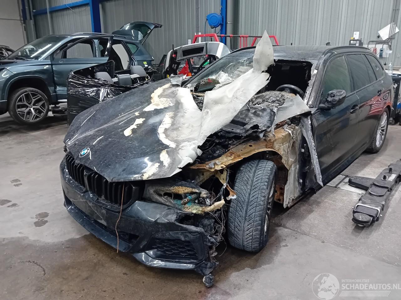 BMW 5-serie 5 serie Touring (G31) Combi 530i 2.0 TwinPower Turbo 16V Mild Hybrid (=
B48-B20B) [185kW]  (07-2020/...)