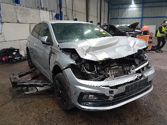 Volkswagen Polo Polo VI (AW1) Hatchback 5-drs 1.0 TSI 12V BlueMotion (DKRF) [85kW]  (0=
9-2017/...) picture 2