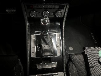 Skoda Superb Superb (3V3) Liftback 1.8 TSI 16V (CJSA) [132kW]  (03-2015/06-2024) picture 32