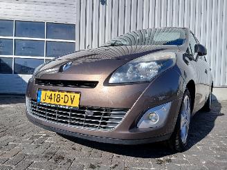Damaged car Renault Scenic Grand Scénic III (JZ) MPV 1.4 16V TCe 130 (H4J-700(H4J-A7)) [96kW]  =
(02-2009/12-2016) 2010/7