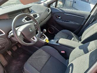 Renault Scenic Grand Scénic III (JZ) MPV 1.4 16V TCe 130 (H4J-700(H4J-A7)) [96kW]  =
(02-2009/12-2016) picture 10