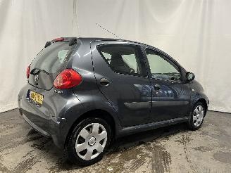 Toyota Aygo Aygo (B10) Hatchback 1.0 12V VVT-i (1KR-FE) [50kW]  (07-2005/05-2014) picture 6