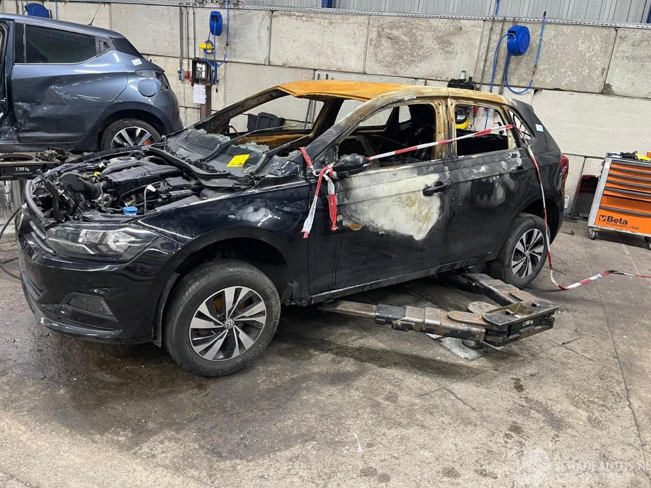 Volkswagen Polo Polo VI (AW1) Hatchback 5-drs 1.0 TSI 12V (DUSB) [70kW]  (06-2017/...)=