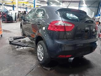 Kia Rio Rio III (UB) Hatchback 1.2 CVVT 16V (G4LA5) [63kW]  (09-2011/12-2017) picture 4