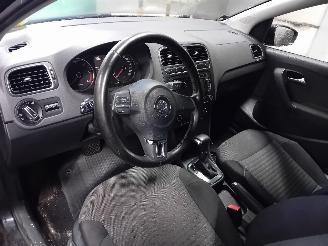 Volkswagen Polo Polo V (6R) Hatchback 1.6 TDI 16V 90 (CAYB(Euro 5)) [66kW]  (06-2009/0=
5-2014) picture 5