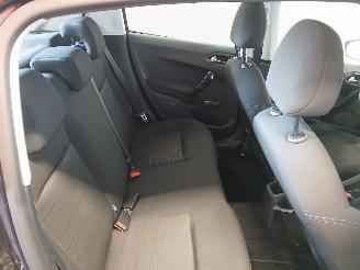 Peugeot 208 208 I (CA/CC/CK/CL) Hatchback 1.0 Vti 12V PureTech (EB0(ZMZ)) [50kW]  =
(03-2012/12-2019) picture 9