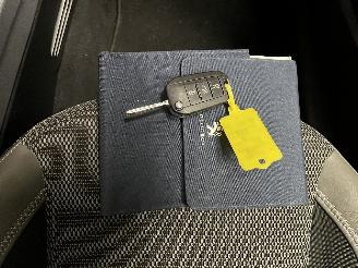 Peugeot 2008 2008 (CU) MPV 1.2 12V e-THP PureTech 110 (EB2DT(HNZ)) [81kW]  (01-2015=
/12-2019) picture 24