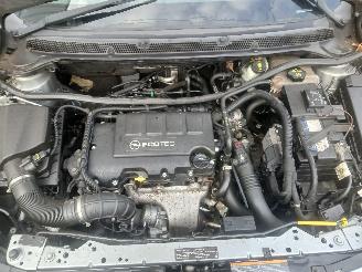 Opel Astra Astra J (PC6/PD6/PE6/PF6) Hatchback 5-drs 1.4 Turbo 16V (A14NET(Euro 5=
)) [103kW]  (12-2009/10-2015) picture 24