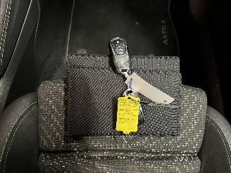 Opel Astra Astra K Sports Tourer Combi 1.4 Turbo 16V (B14XFT(Euro 6)) [110kW]  (1=
1-2015/12-2022) picture 28