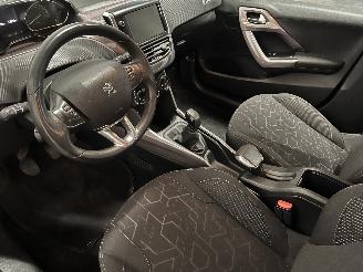 Peugeot 2008 2008 (CU) MPV 1.2 Vti 12V PureTech 82 (EB2F(HMZ)) [60kW]  (03-2013/12-=
2018) picture 12