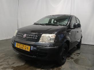 krockskadad bil auto Fiat Panda Panda (169) Hatchback 1.2, Classic (169.A.4000(Euro 5)) [51kW]  (03-20=
10/08-2013) 2011/3