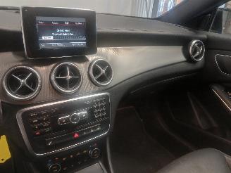 Mercedes Cla-klasse CLA (117.3) Sedan 1.6 CLA-180 16V (M270.910) [90kW]  (01-2013/03-2019)= picture 17