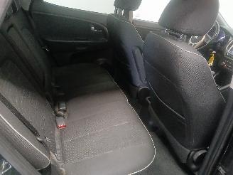 Kia Venga Venga MPV 1.4 CVVT 16V (G4FA) [66kW]  (02-2010/03-2019) picture 10