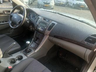 Hyundai Sonata Sonata Sedan 2.0 CRDI VGT 16V (D4EA) [110kW]  (03-2009/12-2010) picture 8