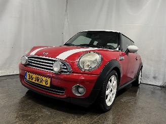 krockskadad bil auto Mini Mini Mini (R56) Hatchback 1.6 16V Cooper (N12-B16A) [88kW]  (10-2006/02-201=
2) 2009/8