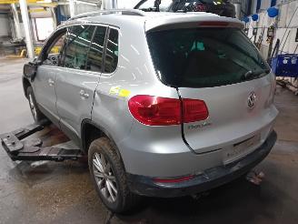 Volkswagen Tiguan Tiguan (5N1/2) SUV 1.4 TSI 16V (CAXA(Euro 5)) [90kW]  (08-2010/07-2018=
) picture 4