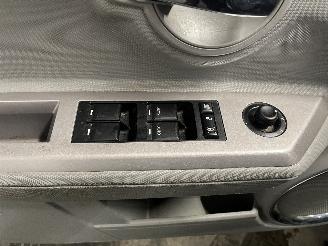 Dodge Avenger Avenger (JS) Sedan 2.0 16V (ECN) [115kW]  (06-2007/12-2011) picture 12