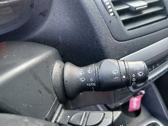 Renault Mégane Megane III Coupe (DZ) Hatchback 3-drs 1.4 16V TCe 130 (H4J-700(H4J-A7)=
) [96kW]  (04-2009/02-2016) picture 14