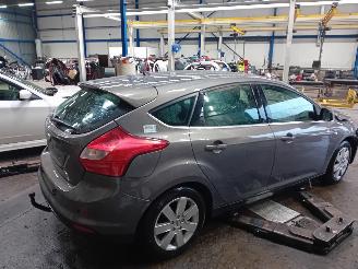 Ford Focus Focus 3 Hatchback 1.6 Ti-VCT 16V 105 (IQDB(Euro 5)) [77kW]  (07-2010/0=
5-2018) picture 3