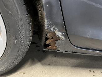 Mazda  3 (BK12) Sedan 2.0i 16V (LFN7) [110kW]  (10-2003/12-2009) picture 8