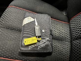 Mazda 2 2 (DE) Hatchback 1.3 16V MZR (ZJ46) [62kW]  (01-2010/06-2015) picture 17