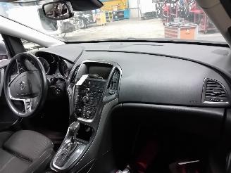 Opel Astra Astra J (PC6/PD6/PE6/PF6) Hatchback 5-drs 1.6 Turbo 16V (A16LET(Euro 5=
)) [132kW]  (12-2009/10-2015) picture 5