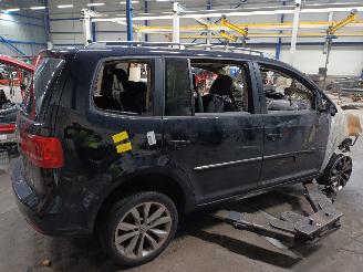 Volkswagen Touran Touran (1T3) MPV 1.4 16V TSI 140 (CAVC) [103kW]  (05-2010/05-2015) picture 3