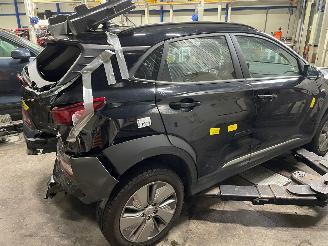Hyundai Kona Kona (OS) SUV 64 kWh (EM16) [150kW]  (04-2018/03-2023) picture 3