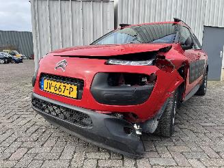 krockskadad bil auto Citroën C4 C4 Cactus (0B/0P) Hatchback 5-drs 1.2 PureTech 82 12V (EB2F(HMZ)) [60k=
W]  (09-2014/...) 2016/7