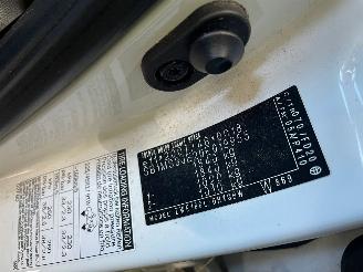 Toyota Auris Auris (E18) Hatchback 5-drs 1.8 16V Hybrid (2ZRFXE) [100kW]  (10-2012/=
03-2019) picture 6