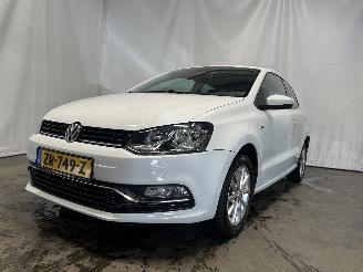 Auto incidentate Volkswagen Polo Polo V (6R) Hatchback 1.0 12V BlueMotion Technology (CHYA) [44kW]  (01=
-2014/10-2017) 2015/4