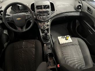 Chevrolet Aveo Aveo (300) Hatchback 1.2 16V (LDC) [63kW]  (03-2011/12-2015) picture 12