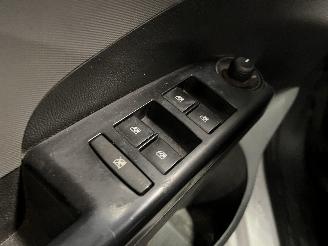 Chevrolet Aveo Aveo (300) Hatchback 1.2 16V (LDC) [63kW]  (03-2011/12-2015) picture 14