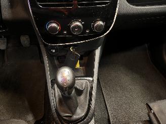 Renault Clio Clio IV Estate/Grandtour (7R) Combi 5-drs 1.5 Energy dCi 90 FAP (K9K-6=
08(K9K-B6)) [66kW]  (11-2012/08-2021) picture 22