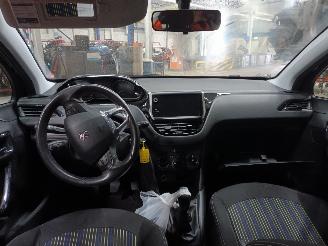 Peugeot 208 208 I (CA/CC/CK/CL) Hatchback 1.2 Vti 12V PureTech 82 (EB2F(HMZ)) [60k=
W]  (03-2012/12-2019) picture 5