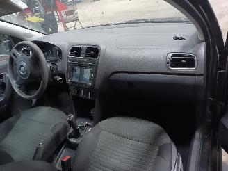 Volkswagen Polo Polo V (6R) Hatchback 1.2 TDI 12V BlueMotion (CFWA(Euro 5)) [55kW]  (1=
0-2009/05-2014) picture 5