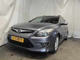  Hyundai I-30 i30 Crosswagon (WWH) Combi 1.4 CVVT 16V (G4FA) [80kW]  (11-2009/06-201=
2) 2011/12