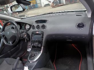 Peugeot 308 308 CC (4B) Cabrio 1.6 16V THP 155 (EP6CDT(5FV)) [115kW]  (06-2009/12-=
2014) picture 5