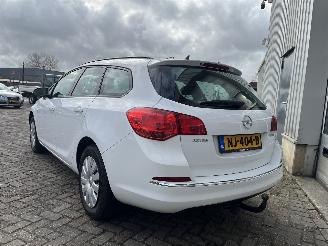 Opel Astra Astra J Sports Tourer (PD8/PE8/PF8) Combi 1.6 CDTI 16V (B16DTL) [81kW]=
  (02-2014/04-2016) picture 5