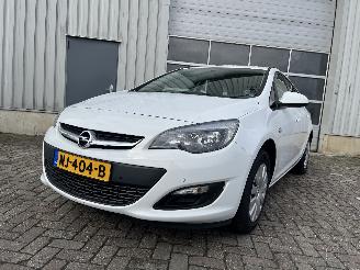  Opel Astra Astra J Sports Tourer (PD8/PE8/PF8) Combi 1.6 CDTI 16V (B16DTL) [81kW]=
  (02-2014/04-2016) 2016/1