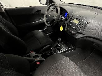 Hyundai I-30 i30 Crosswagon (WWH) Combi 1.4 CVVT 16V (G4FA) [80kW]  (11-2009/06-201=
2) picture 10