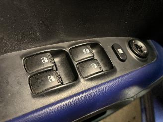 Hyundai I-10 i10 (F5) Hatchback 1.2i 16V (G4LA) [57kW]  (11-2008/12-2011) picture 13