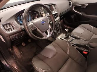 Volvo V-40 V40 (MV) Hatchback 5-drs 2.0 D2 16V (D4204T8(Euro 6b)) [88kW]  (02-201=
5/08-2019) picture 12