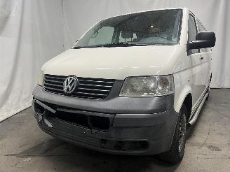Voiture accidenté Volkswagen Transporter Transporter T5 Van 2.5 TDi (BNZ) [96kW]  (04-2003/11-2009) 2009/8