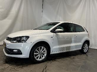 Volkswagen Polo Polo V (6R) Hatchback 1.0 12V BlueMotion Technology (CHYA) [44kW]  (01=
-2014/10-2017) picture 3