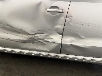 Volkswagen Polo Polo V (6R) Hatchback 1.2 TDI 12V BlueMotion (CFWA(Euro 5)) [55kW]  (1=
0-2009/05-2014) picture 11