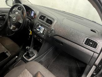 Volkswagen Polo Polo V (6R) Hatchback 1.2 TDI 12V BlueMotion (CFWA(Euro 5)) [55kW]  (1=
0-2009/05-2014) picture 13